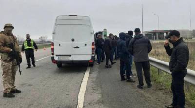 В Харьковской области задержали автобусы с «титушками»-провокаторами