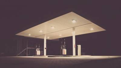 Минфин и Минэнерго согласовали меры по сдерживанию цен на бензин