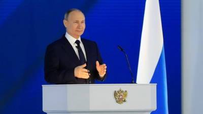 Путин начал послание Федеральному собранию с подведения итогов борьбы с пандемией