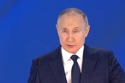 Путин: Система получения алиментов не должна унижать родителя с ребенком