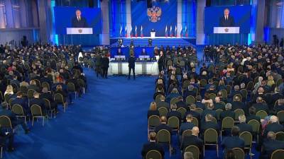 Президент РФ указал на необходимость адаптировать сферу ЖКХ к изменениям климата