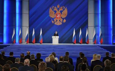 Владимир Путин призвал снизить долговое бремя регионов