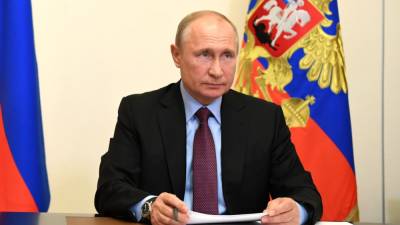 Путин заявил о необходимости помочь регионам РФ в развитии самодостаточности