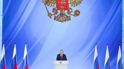 Путин призвал к новым подходам в области энергетики