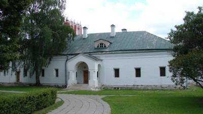 Суд в Петербурге оштрафовал подрядчика, который должен был рестраврировать объект Новодевичьего монастыря