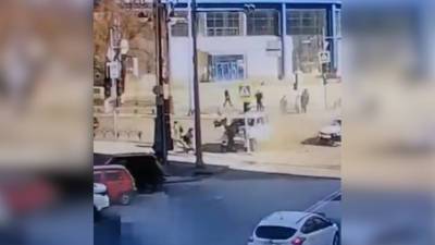 Момент аварии с пятью пострадавшими в Тюмени попал на видео