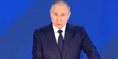 Путин во время послания Совфеду даже не упомянул стягивание войск РФ к границе с Украиной