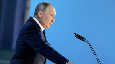 Путин поручил к июлю подготовить меры по выполнению национальных целей