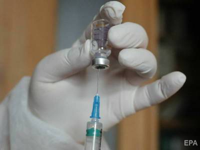 Кабмин пообещал в мае ускорить кампанию по вакцинации oт COVID-19 в Украине