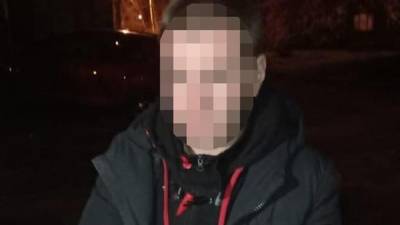 Предлагал помощь с работой: в Киеве мужчина изнасиловал 19-летнюю девушку