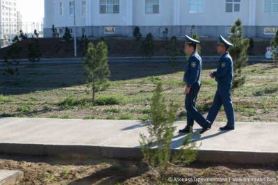 В Туркменабате полицию перевели на усиленный режим после смерти отца президента