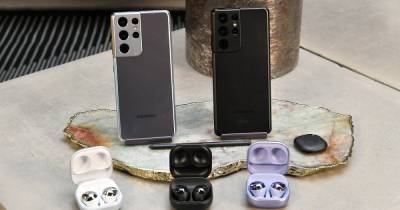 Эксперты назвали самые популярные смартфоны 2021 года: Samsung Galaxy S21, iPhone 12 и аппараты Xiaomi