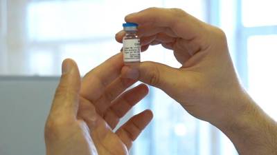 Мантуров спрогнозировал срок регистрации вакцины «Спутник Лайт»