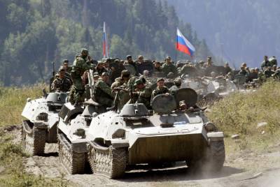 Основная цель войск России на границах – напугать Украину, – экс-депутат Госдумы