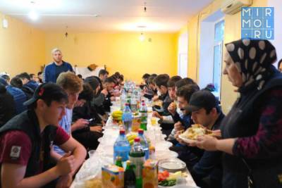 «Трезвая Россия» провела ифтар для студентов ДГПУ