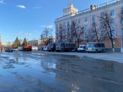 В Кургане перед митингом штаба Навального помыли площадь в центре города