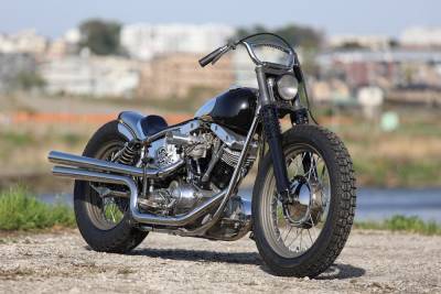Мощный и минималистичный: мастера прокачали 50-летний Harley-Davidson FLH Shovelhead – фото