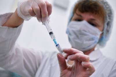 Карачаево-Черкесия получила еще почти 10 тыс. доз вакцины от коронавируса - interfax-russia.ru - респ. Карачаево-Черкесия