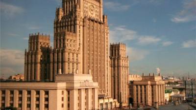 Россия объявила 10 сотрудников американского посольства персонами нон грата