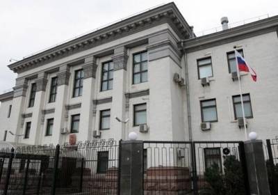 Выдворение российского дипломата: Черников уже покинул Украину