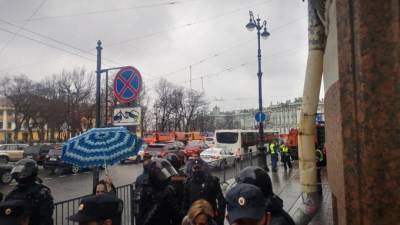 В Петербурге закрыли Дворцовую площадь