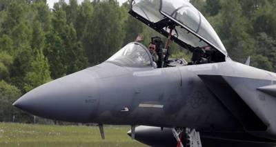 Для чего переброшены в Прибалтику десятки истребителей ВВС США