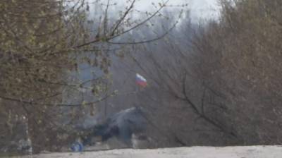 Ихтамнет: боевики демонстративно установили флаг России на передовой