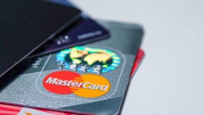 Mastercard скорректирует правила взимания межбанковской комиссии в России