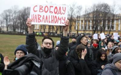 На акциях по всей России задержаны более 320 человек в 48 городах, подсчитал проект «ОВД-Инфо»