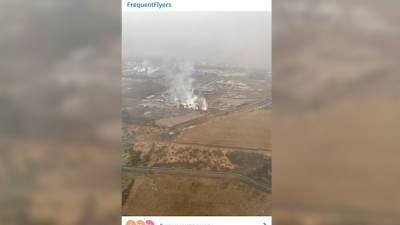 Пожарные потушили загоревшиеся рядом с аэропортом Пулково склады
