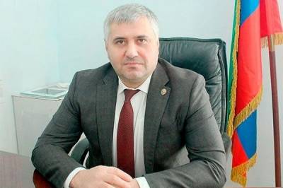 Суд арестовал главу Цунтинского района Дагестана по делу о взятке в 1 млн рублей