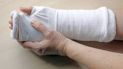 Продавщица сломала руку 70-летней покупательнице в Ришон ле-Ционе