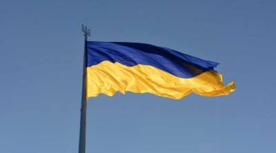 Украину нужно поделить на два округа в составе России – эксперт