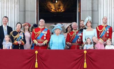 Королева Елизавета II поблагодарила британцев за поддержку после смерти принца Филиппа