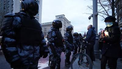 ГУ МВД сообщило о 6 тыс. участников незаконной акции в Москве