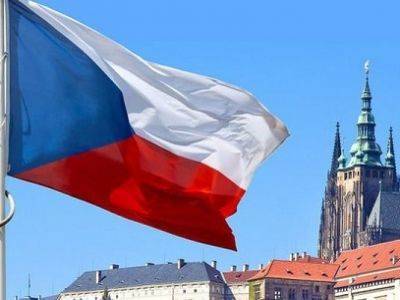 Чехия поставила России условие: до полудня разрешить вернуться высланным дипломатам