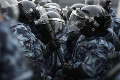 В Петербурге начались массовые задержания на несанкционированном митинге