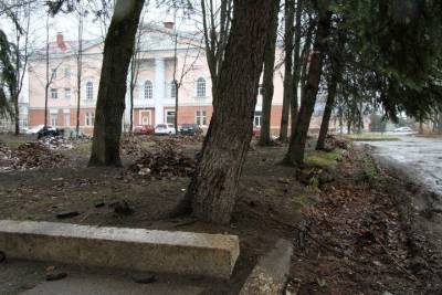 В Рыбинске начали ремонтировать Комсомольскую площадь