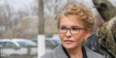 Без маски и соблюдения дистанции. Тимошенко во время встречи с пенсионерами нарушила карантин — фото