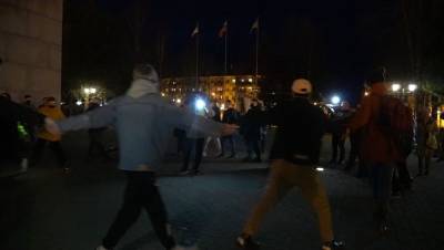 В Сыктывкаре несанкционированный протест завершился хороводом
