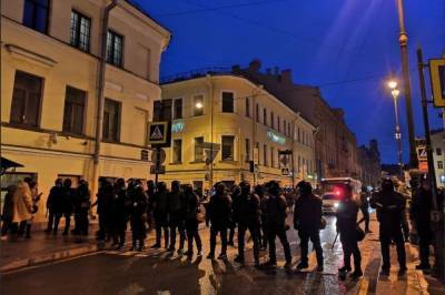 ОВД-Инфо: на 22:20 на акциях задержано более 1000 человек в 82 городах России
