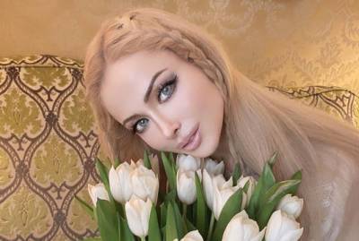 Одесская Барби Валерия Лукьянова показала фото без макияжа и укладки