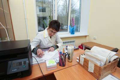 В поликлиниках Петербурга возобновят диспансеризацию