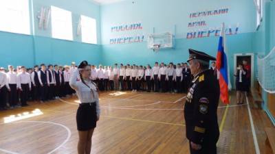 В кунгурской гимназии № 16 прошёл конкурс - смотр строя и песни