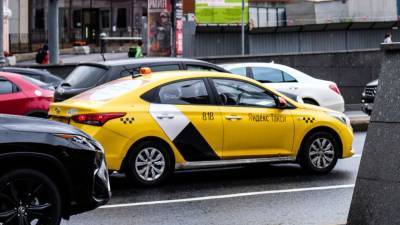 Таксисты попросили не повышать стоимость ОСАГО для бизнеса
