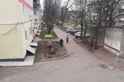 В Тверской области жители сами благоустроили свой двор