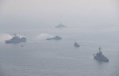 Российские военные корабли вышли в море у берегов Крыма: видео