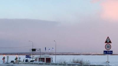 На Ямале закрывается главная ледовая переправа региона