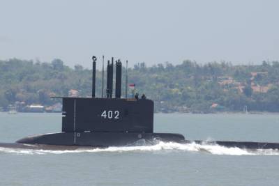 Во время поиска пропавшей индонезийской субмарины зафиксировали движущийся объект