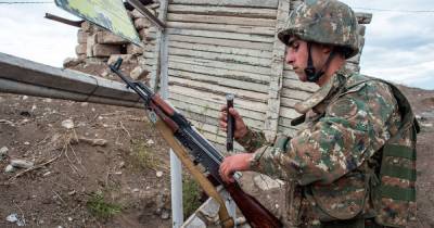 "Обстрелы населенных пунктов": армия Карабаха обвинила Азербайджан в нарушении перемирия